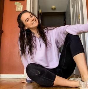 Meet your Posher, Kayla